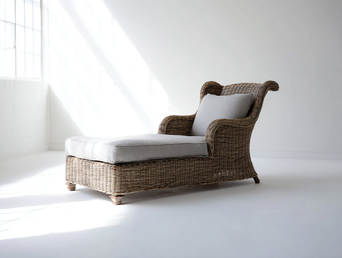 Lettino prendisole - Rattan intrecciato-Tessuto - 176 x 82 x 92 cm - Marrone tortora-Grigio chiaro - Stile classico naturale